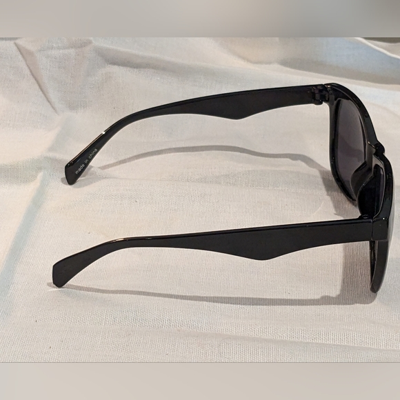 Total Black Out Stylish Sexy Unisex Iconic Sunglasses like Ray Ban - Picture 10 of 16